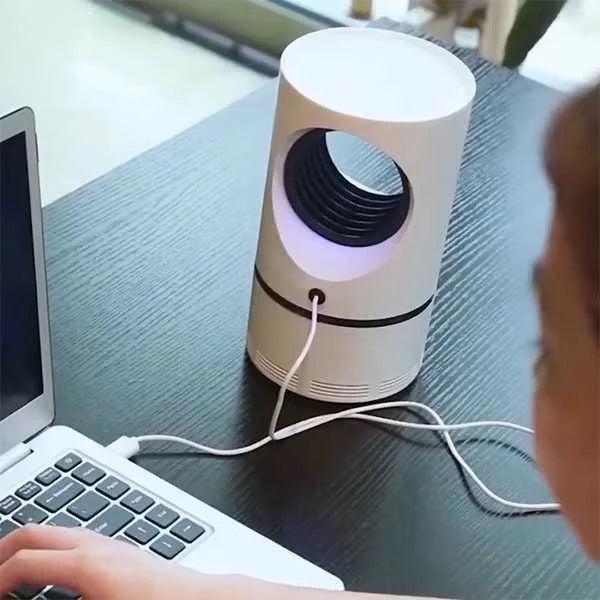 Aparat anti insecte, lumina UV, cu spatiu de depozitare Trendysale.ro