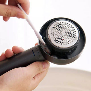 Aparat electric de curatat scame, compact si puternic Trendysale.ro