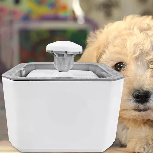 Fantana electrica cu dozator de apa pentru pisici si caini Trendysale.ro