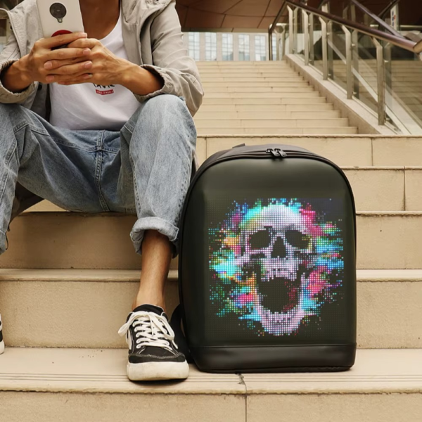 Ghiozdan Smart cu LED, WiFi, USB, 23L – Negru Trendysale.ro