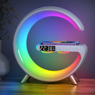 Statie Incarcare Wireless 3 in 1 cu lampa RGB, Boxa Bluetooth, Difuzor 5W, Ceas Digital Cu Alarma, Lumini Ambientale, Sincronizare muzicala, USB, FM Radio, MicroSD, Control Aplicatie, Alb Trendysale.ro